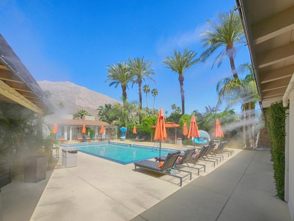 LITTLE PARADISE HOTEL - 248 Photos & 130 Reviews - 435 East Avenida  Olancha, Palm Springs, California - Hotels - Phone Number - Yelp