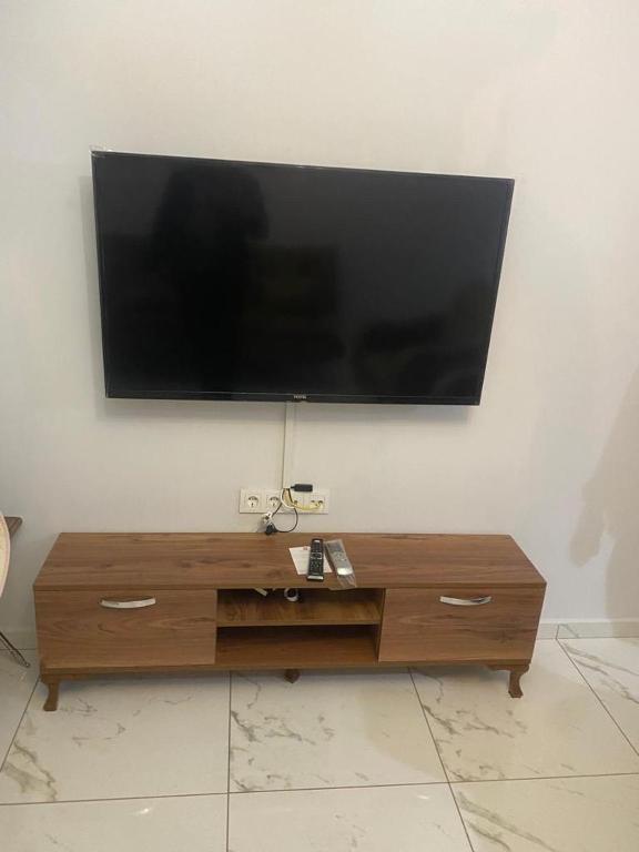 A television and/or entertainment centre at Arena Tower Alanya
