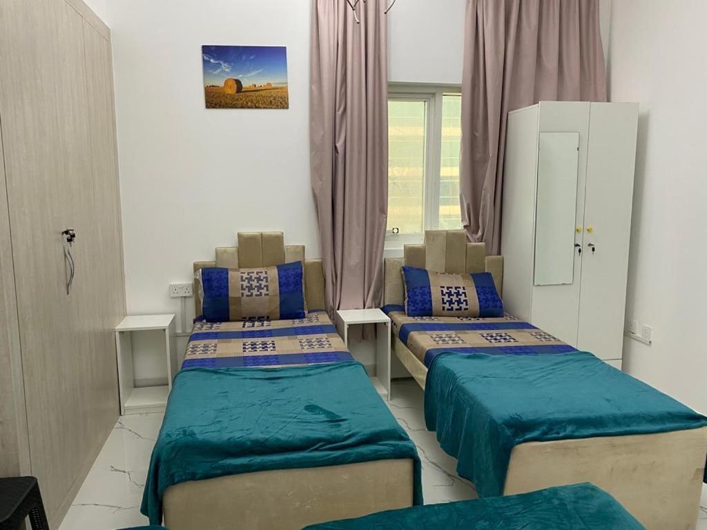 PARTITION room & Beds ! for GIRLS & WOMEN only, Ajman (updated prices 2024)