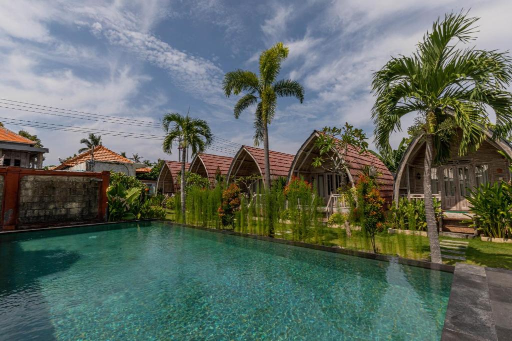 Bazén v ubytování Daghan Cottage Nusa Penida nebo v jeho okolí