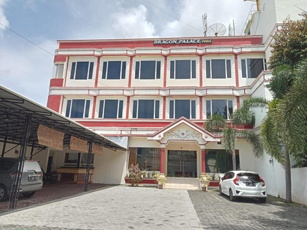 HOTEL DRAGON PALACE TERNATE - Housity
