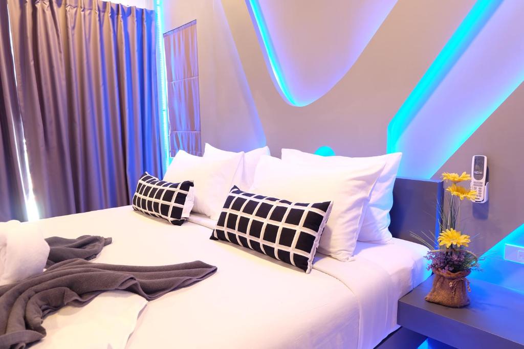 I AM O'TEL Patong - Resim 25