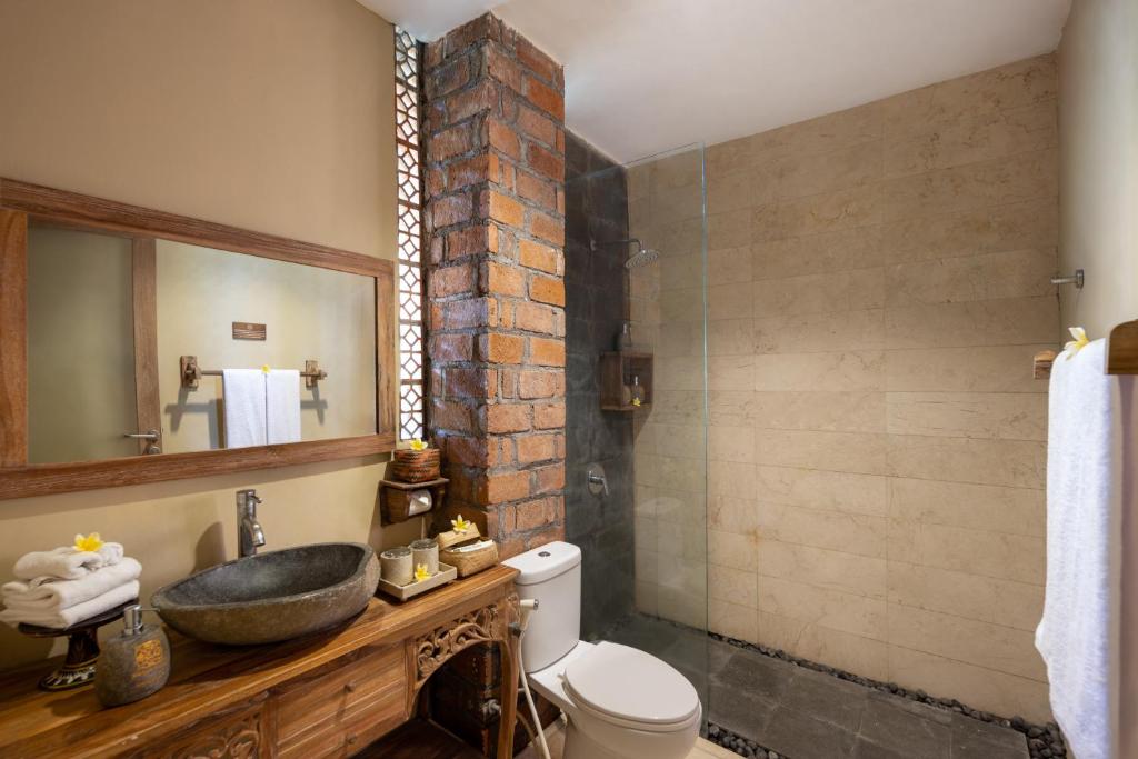 Koupelna v ubytování Kailash Suites by Pramana Villas