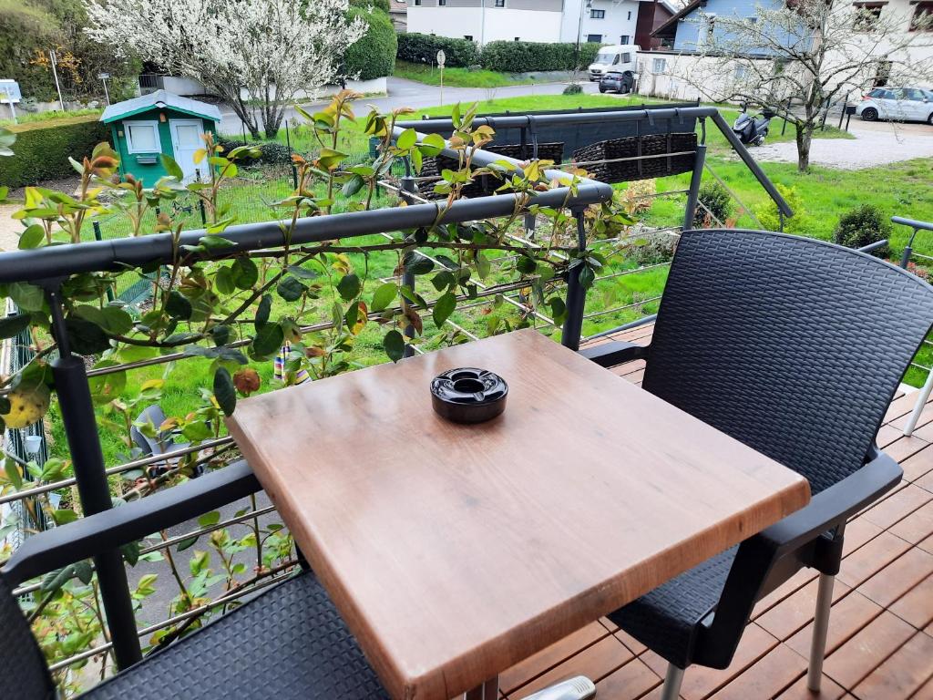 Vonkajšia záhrada v ubytovaní Duplex proche de Genève et du lac léman