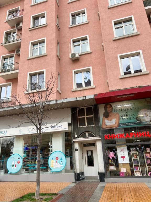 The building in which Az apartmant is located