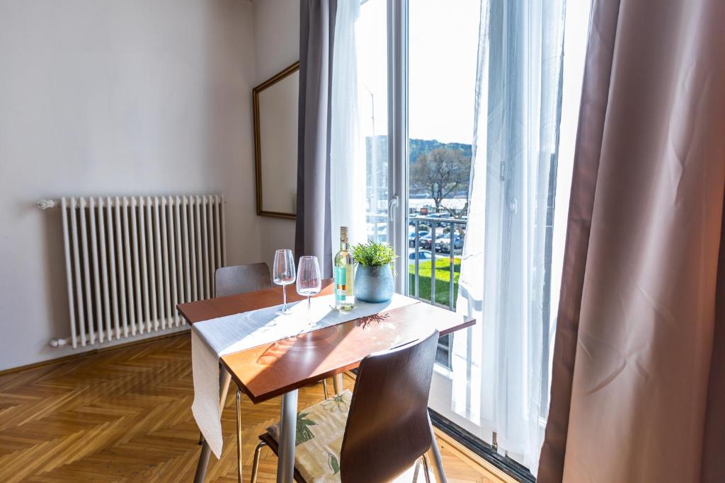 Danube Apartment, Budapest (updated prices 2024)