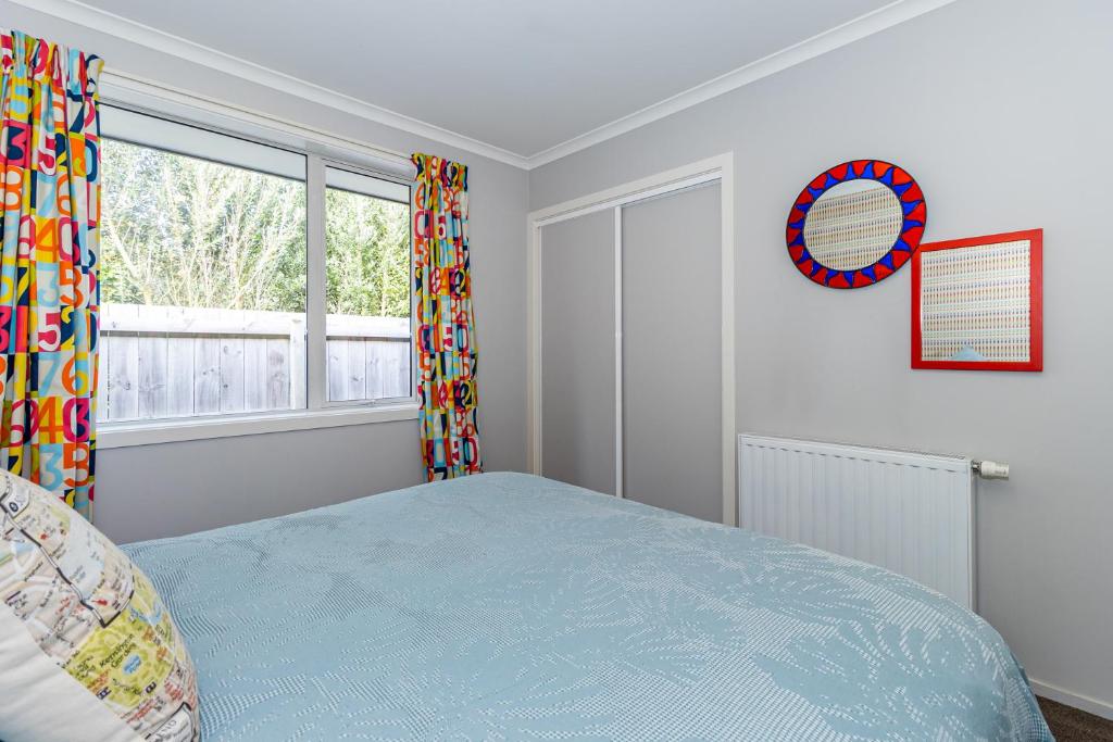 Postel nebo postele na pokoji v ubytování Contemporary Methven Abode