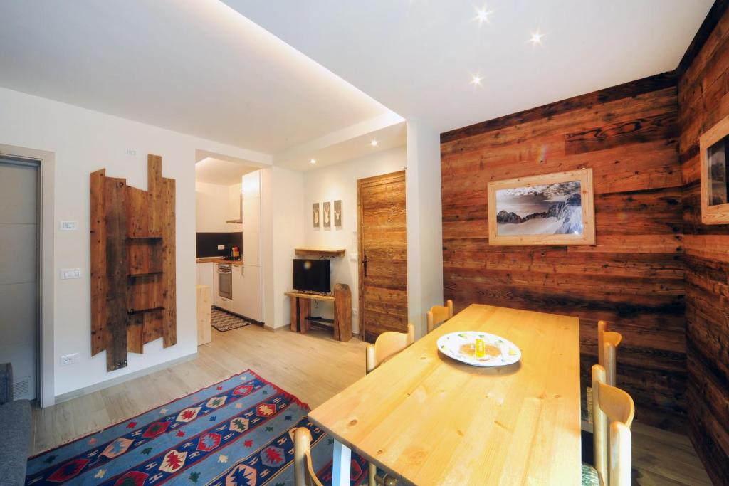 Kuchyň nebo kuchyňský kout v ubytování Appartamenti Residence Lares Ossana
