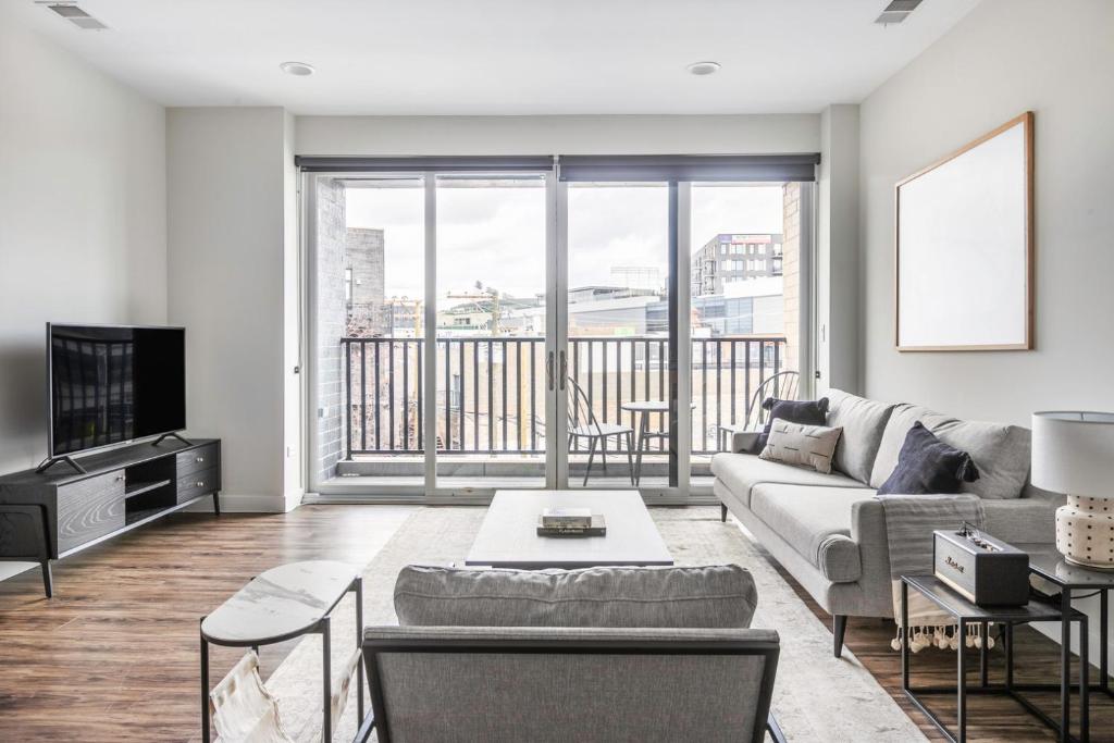 Apartment Lakeview 2BR nr L Wrigleyville district CHI335, Chicago, USA