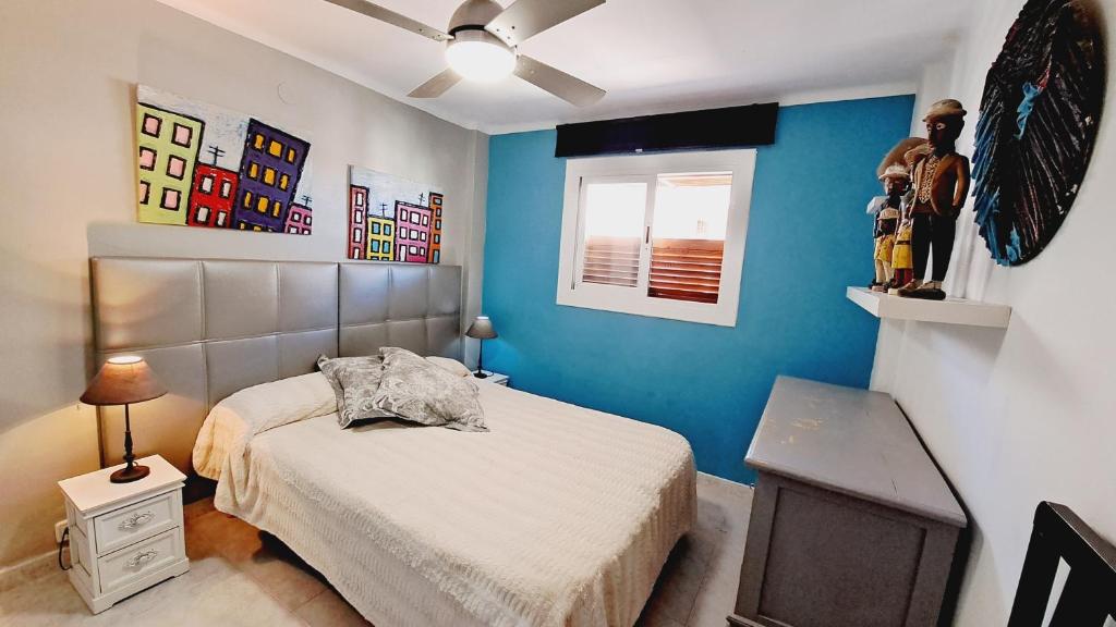 Posteľ alebo postele v izbe v ubytovaní Apartamentos Saint Malo Familidays