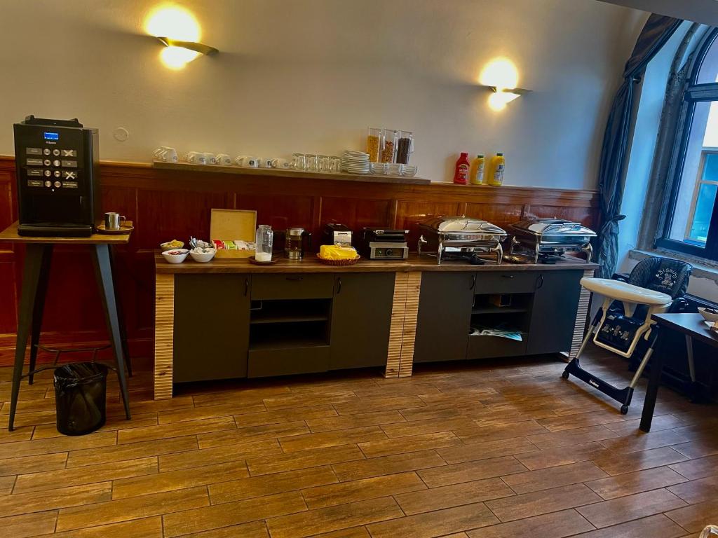 Kuchnia lub aneks kuchenny w obiekcie Hotel Radnice