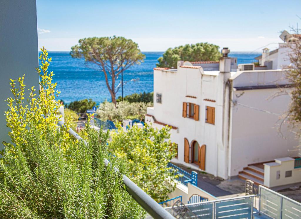 Gallery image of Casa Delfina, vicinissima al mare IUN R1039 in Cala Gonone