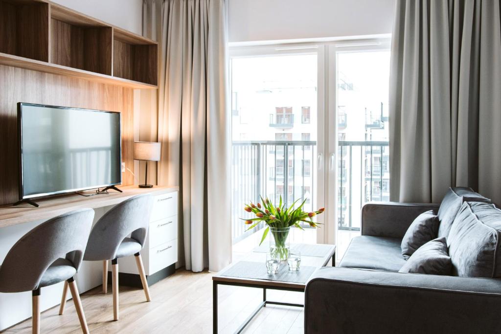 Symphony City Square Aparthotel - 1