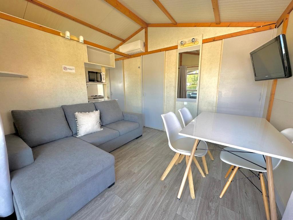 Kuchyň nebo kuchyňský kout v ubytování Camping Totana Park