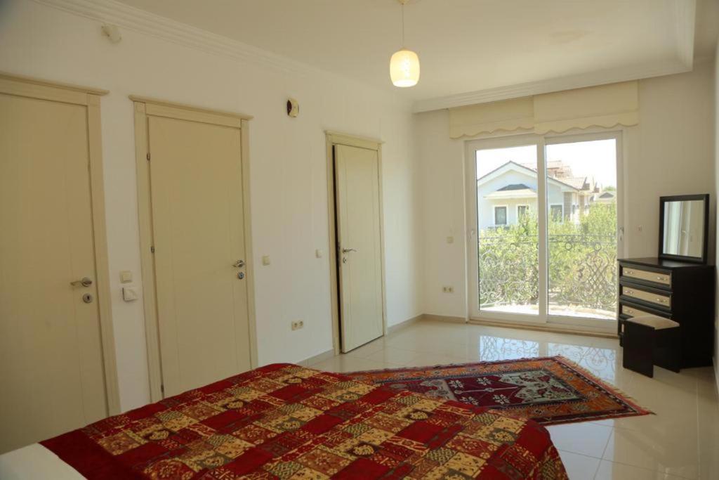 Postel nebo postele na pokoji v ubytování Dalyan Dream Villa Zuhal