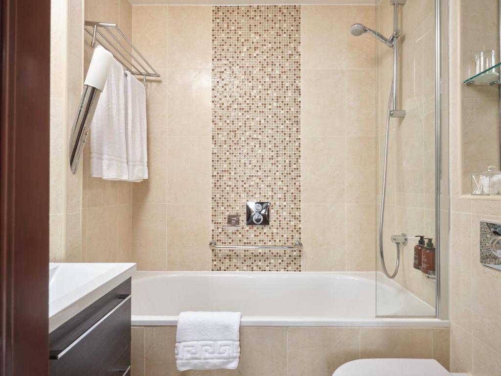 The Prime London Hotel - Resim 25