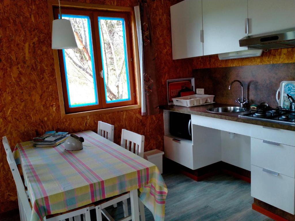 Canal du Nivernais Gîtes Le champ radis - Chalet De Deux Chambres