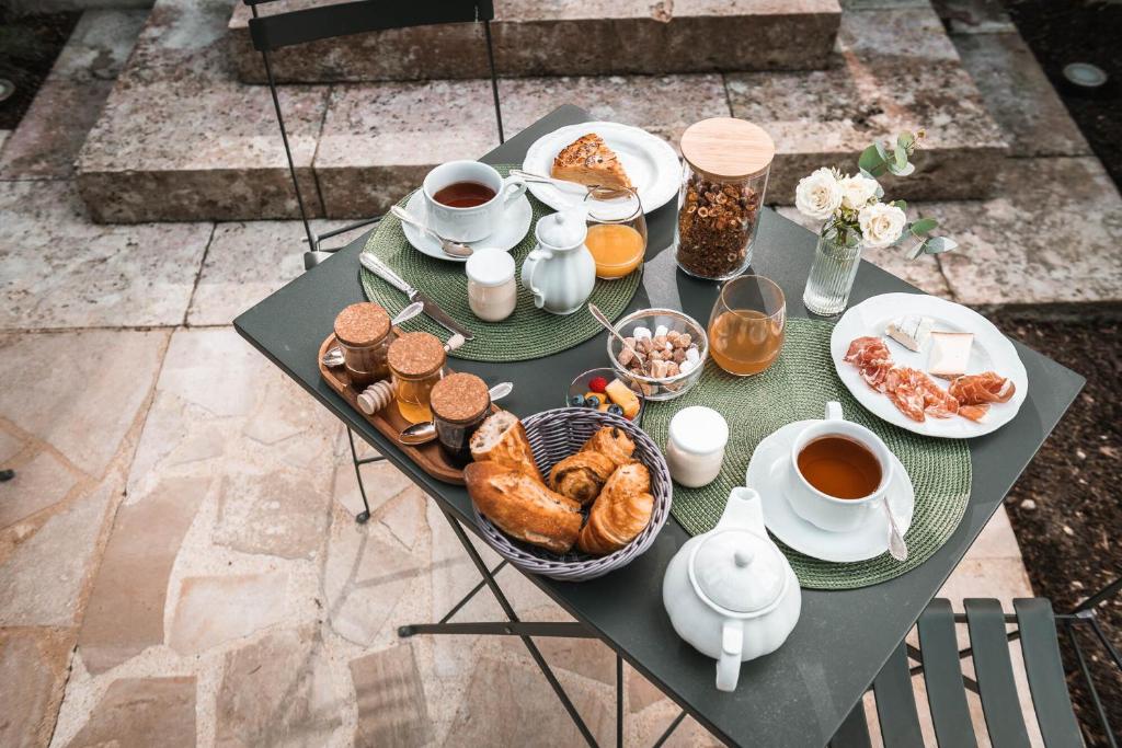Jedlo v ubytovaní bed & breakfast alebo blízkom okolí