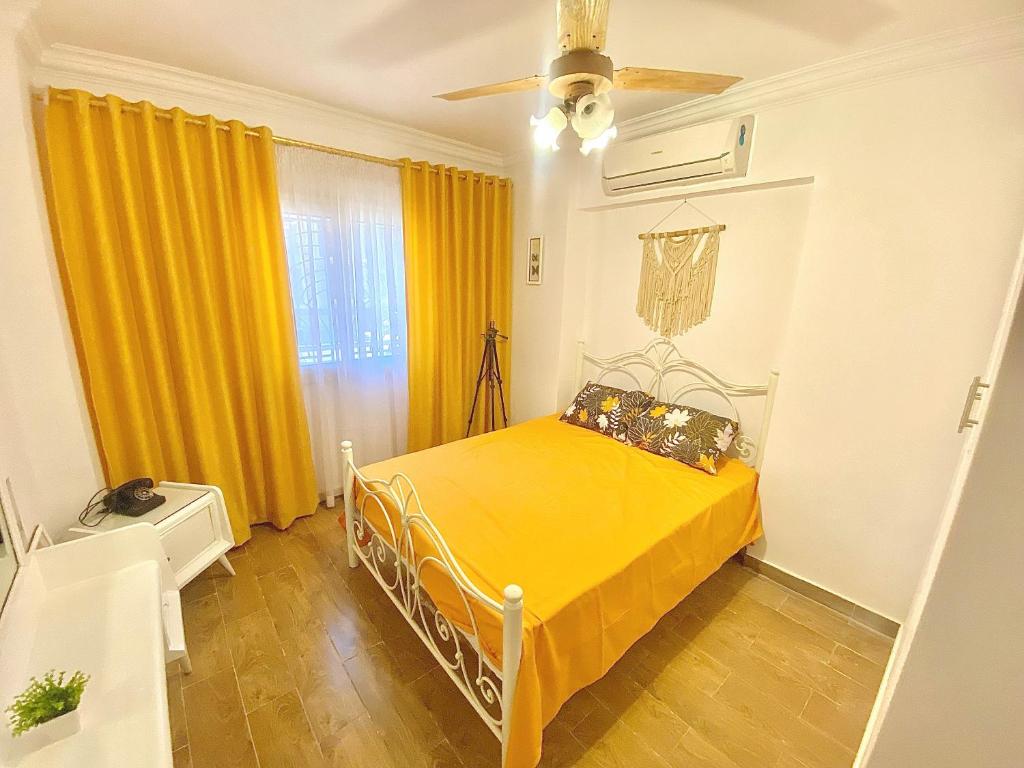 Postel nebo postele na pokoji v ubytování Cozy Apartment (JANNA)