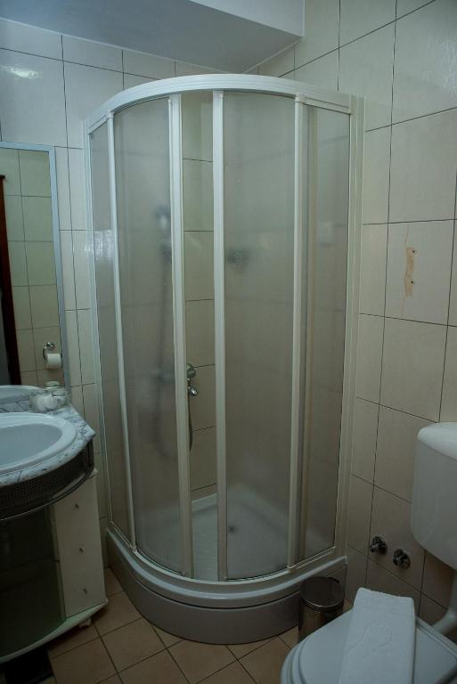 Hotel Hum - Twin Room
