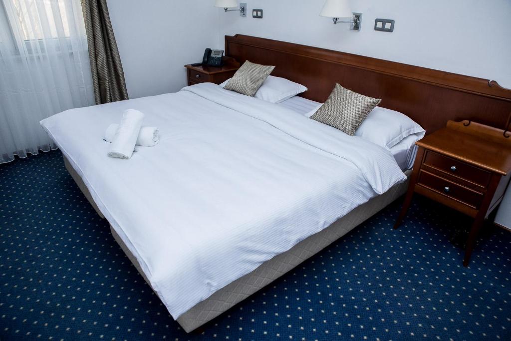 Hotel Hum - Deluxe Triple Room