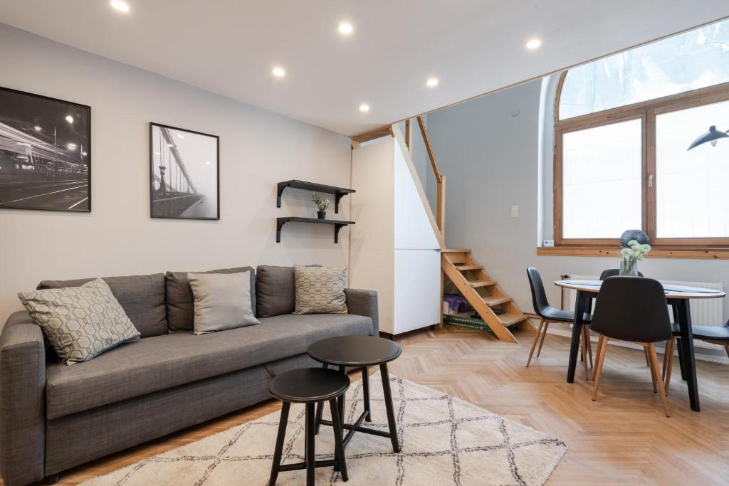S11- Boutique Apartment, Best Location. By BQA 1075 Budapest, 11 Síp utca kép - 1
