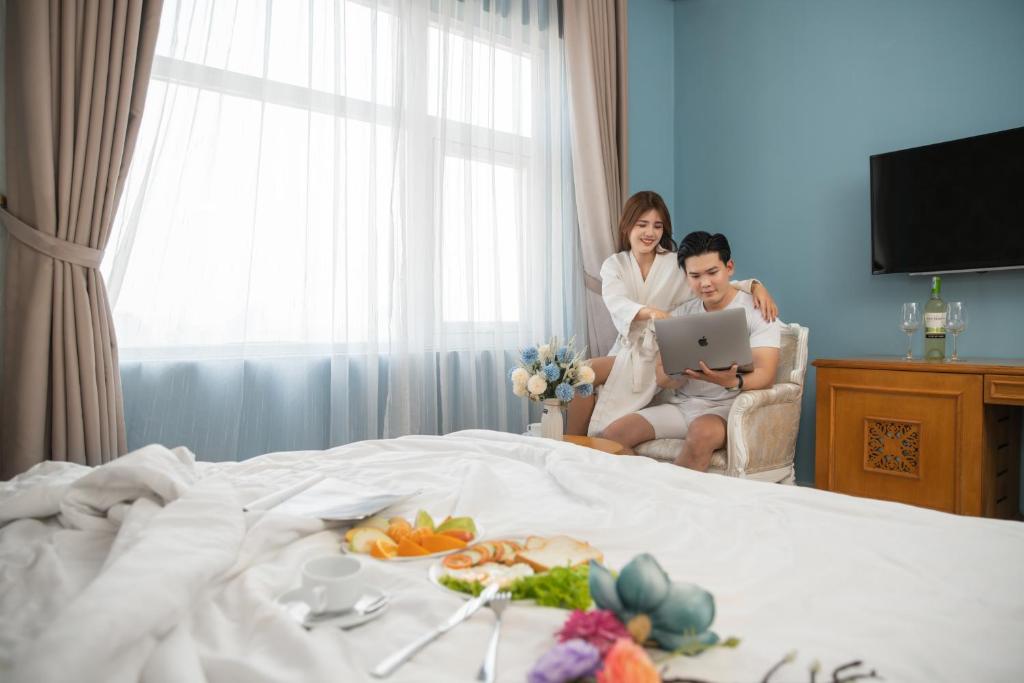 Hosté ubytování Royal Family Hotel