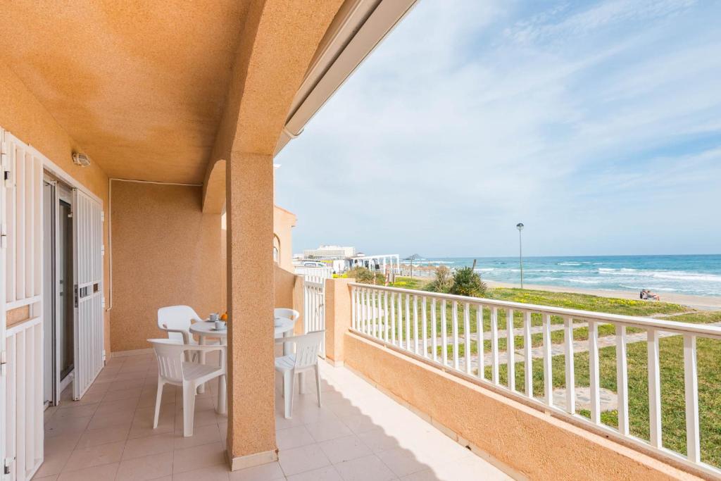 Fotografie z fotogalerie ubytování EL RINCÓN DE FRIDA La Manga del Mar Menor KM2 Mediterráneo 2Dormitorios 2Baños v destinaci La Manga del Mar Menor
