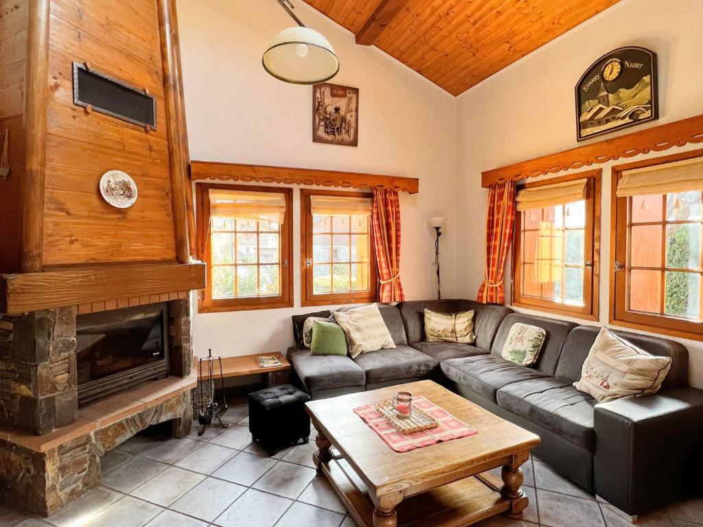Chalet au centre de Samoëns avec jardin et cheminée - FR-1-624-17