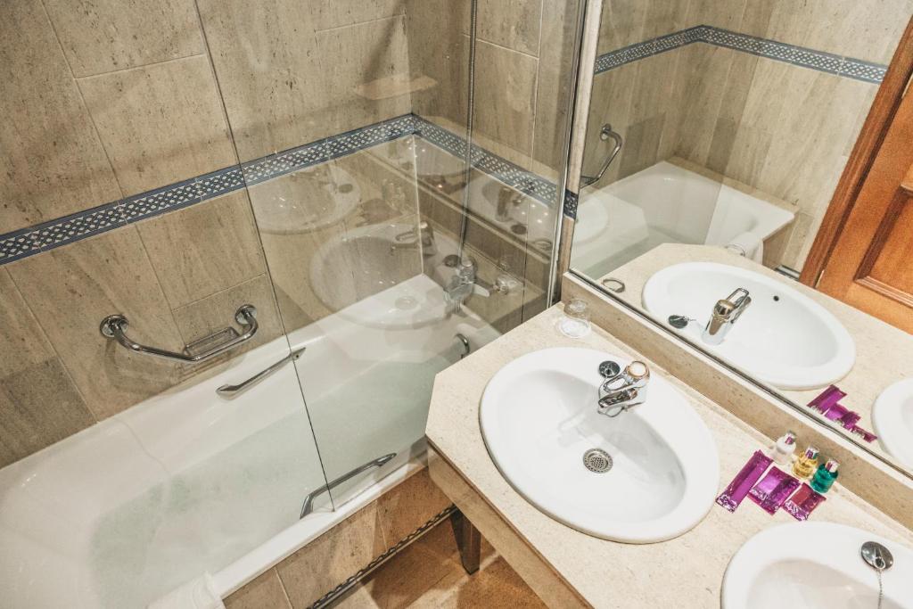 Crisol Jardines de Córdoba - Resim 23