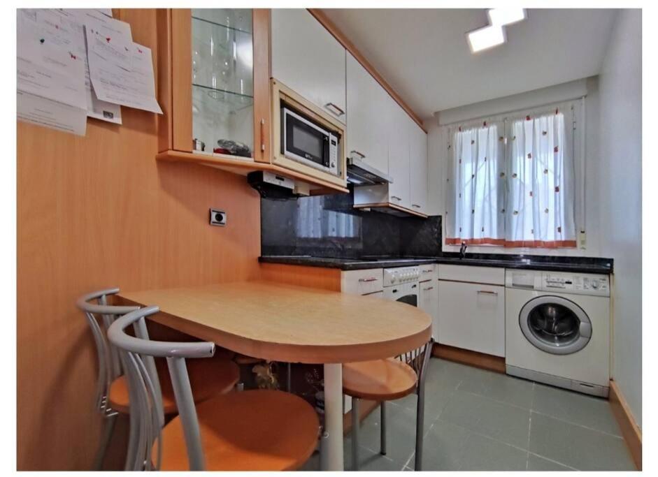 Fotografie z fotogalerie ubytování Apartamento La Rocha, con garaje cerca del centro, Pamplona v destinaci Pamplona