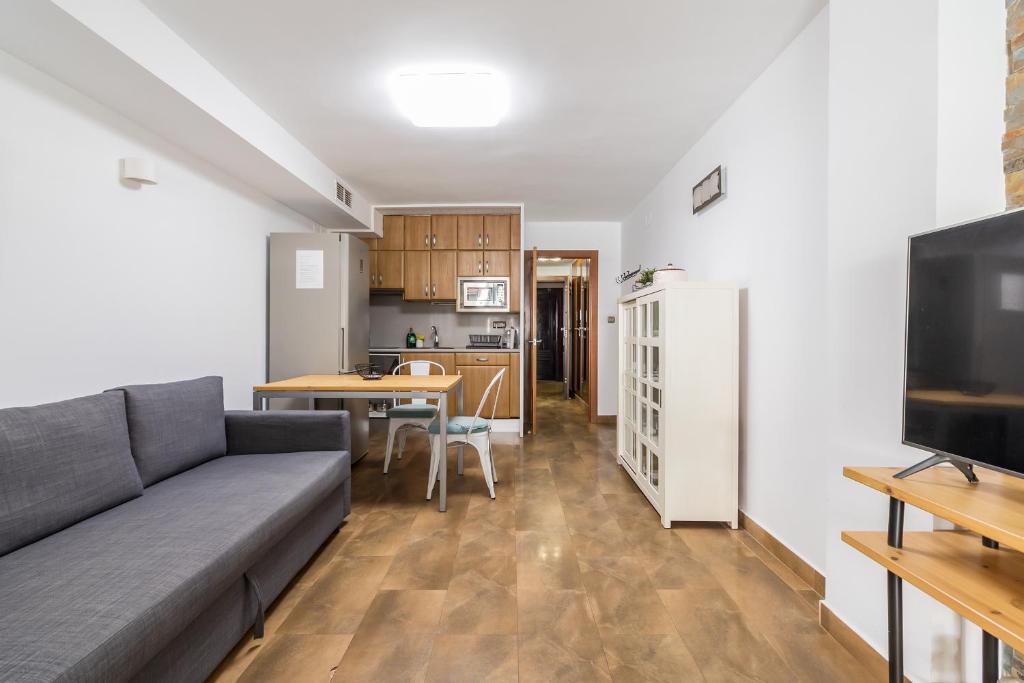 Loft con terraza centro Valencia, Valencia – Updated 2023 Prices
