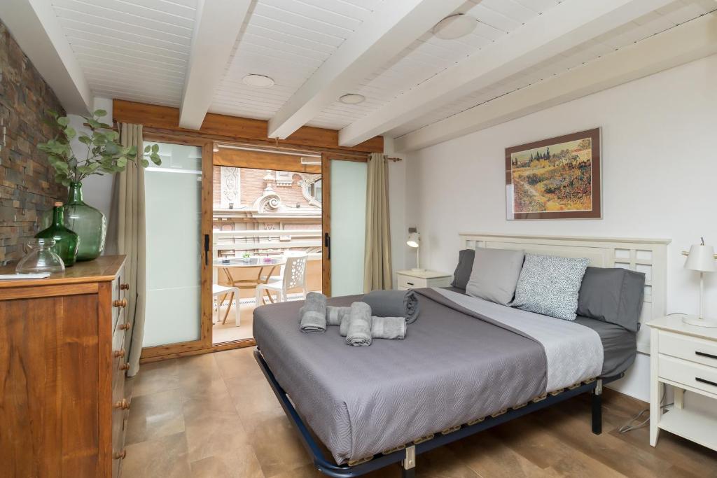 Loft con terraza centro Valencia, Valencia – Updated 2023 Prices