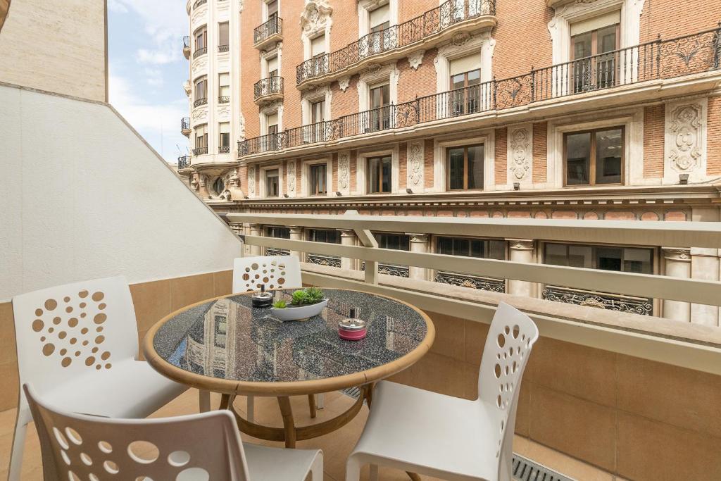 Loft con terraza centro Valencia, Valencia – Updated 2023 Prices