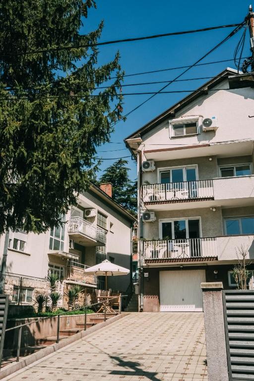 Budova, kde se hostel nachází