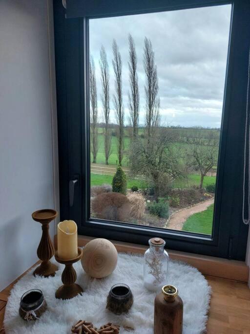Zdjęcie z galerii obiektu Le Duplex de l'Etoile home cinéma jacuzzi et sauna privatif w mieście Longmesnil