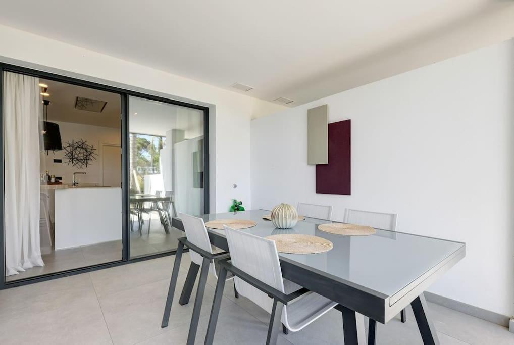 Kuchyň nebo kuchyňský kout v ubytování Ground Floor, 2 bedroom Apartment @ Estepona Hills