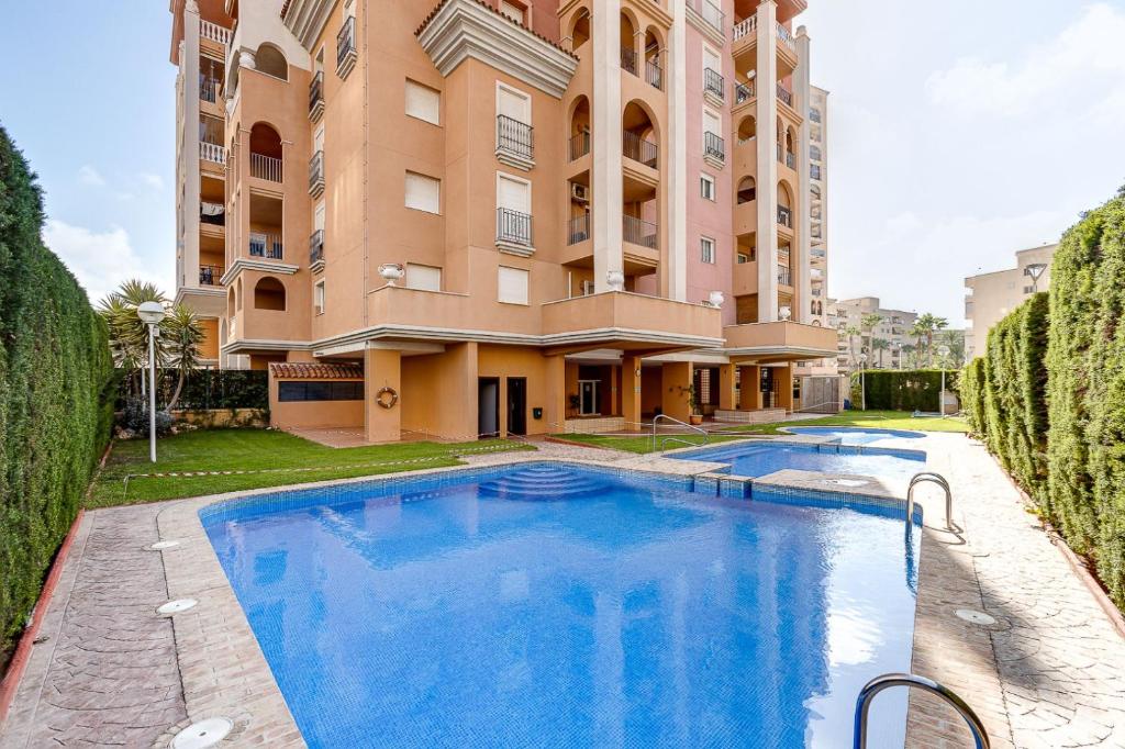 Apartamento de Don Huberto, Los Locos