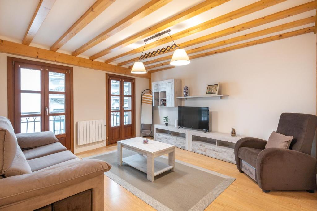 TV a/nebo společenská místnost v ubytování Gamarra - baskeyrentals