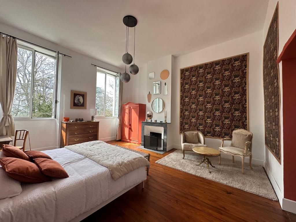 Château Guirotte - Deluxe Double Room