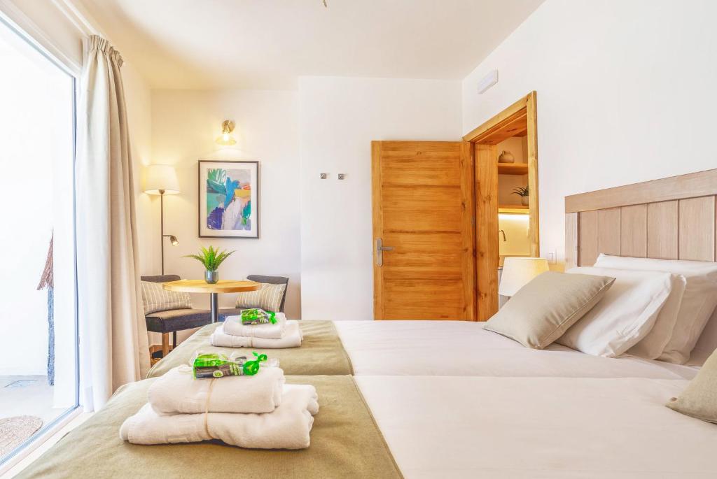 Eco Beach Villa by Lanzarote Retreats, Charco del Palo ...