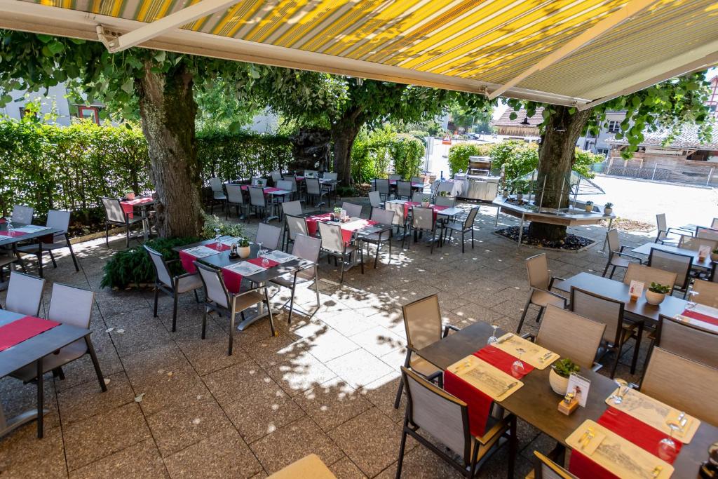 Restaurace v ubytování Gasthaus zum Goldenen Kreuz