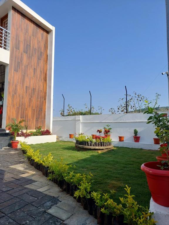 Zahrada ubytování Kodai Diva Inn - Home Stay