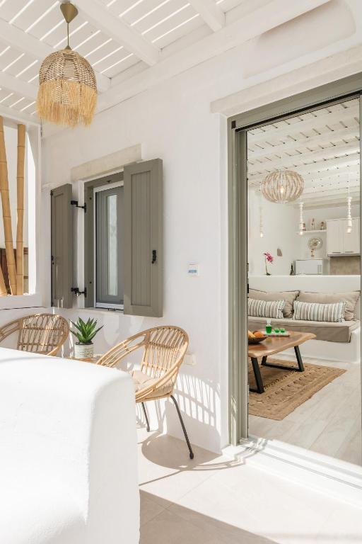 Postel nebo postele na pokoji v ubytování En Lefko boutique house