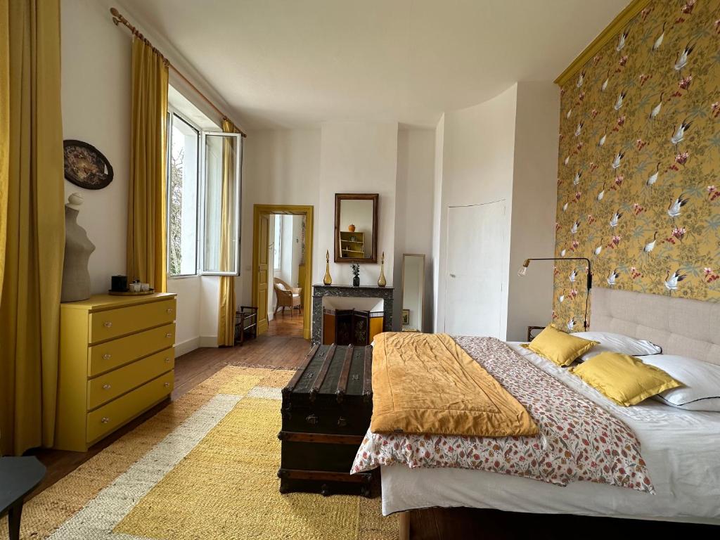 Château Guirotte - Double Room With Pool View