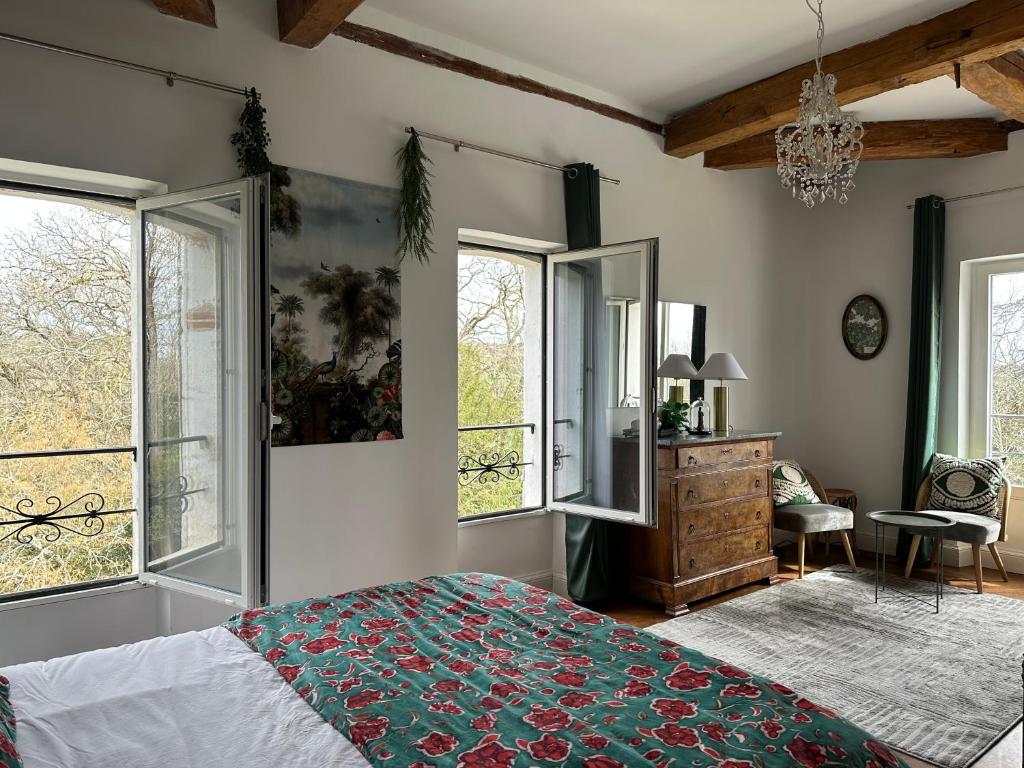 Château Guirotte - Double Room With Pool View
