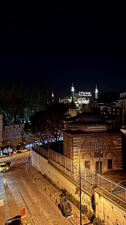 Nespecifikovaný výhled na destinaci Istanbul nebo výhled na město při pohledu z hotelu