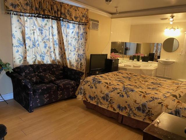 TV a/nebo společenská místnost v ubytování Motel Pierre