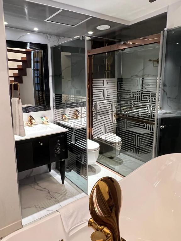 Kúpeľňa v ubytovaní Anahita Boutique Hotel