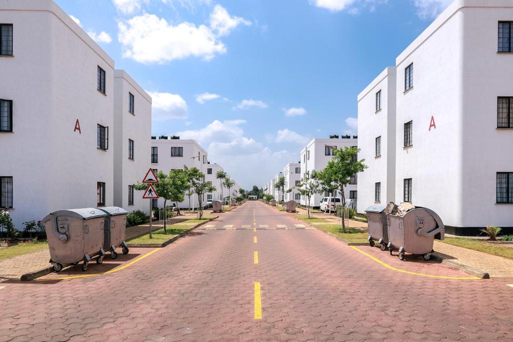 Cozy Two-BR Apartment in Tatu City